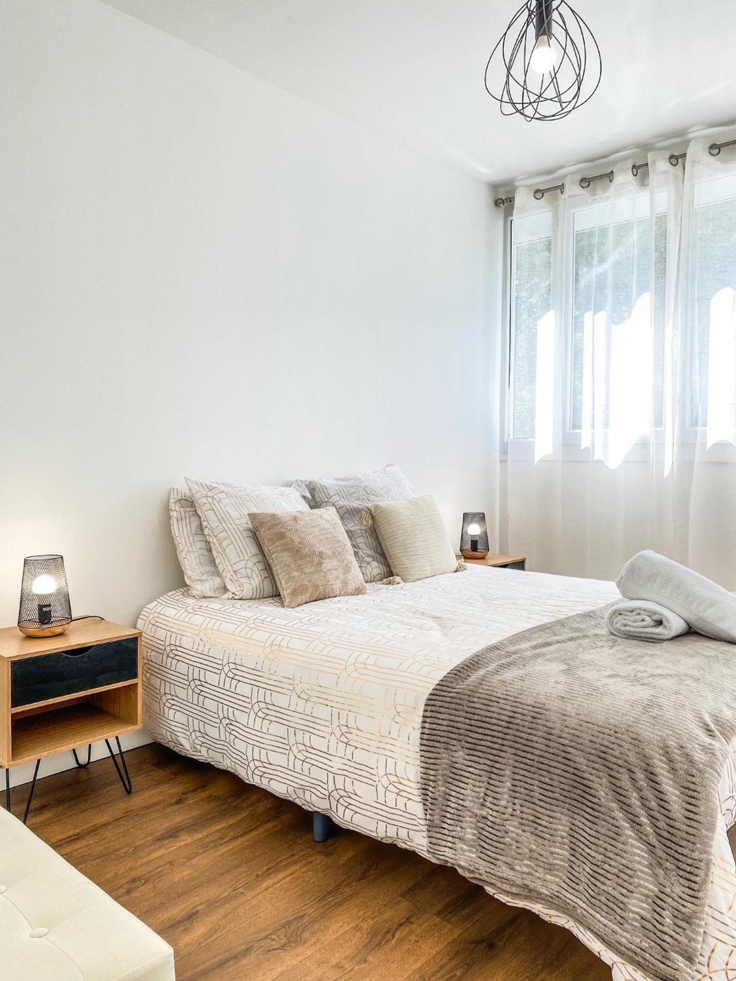 T3 Moderne Avec Balcon Terrasse Et Parking Gratuit Apartamento Niort Exterior foto